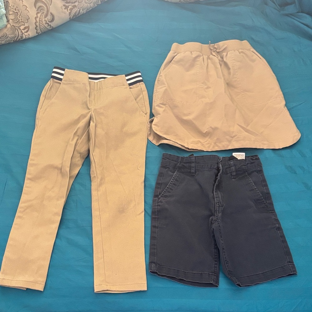 Old Navy IZOD French Toast Tan/Navy Blue Children School Uniform Bottoms Trio